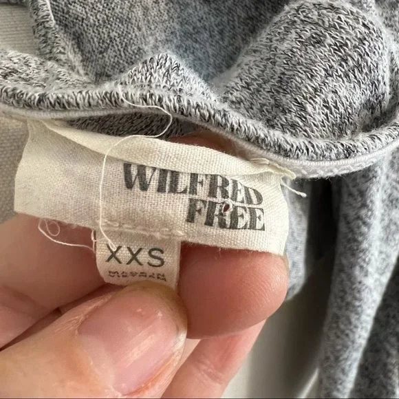 Aritzia Wilfred Free Burnette Racerback Swing Tank Light Grey - Picture 9 of 10